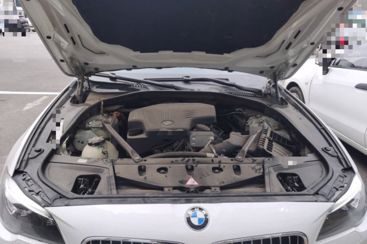 Used BMW 5 Series 2014 525Li Luxury Design Package Engine Bay
