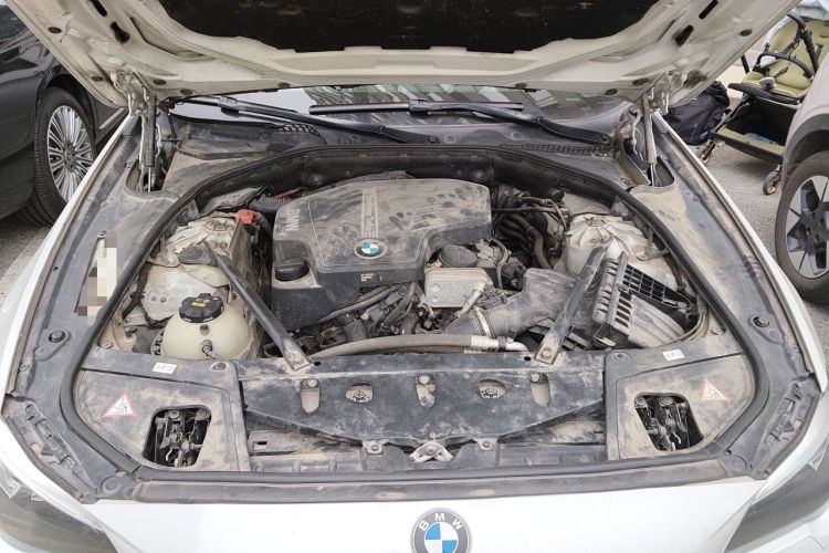 Used BMW 5 Series 2014 525Li Luxury Design Package Engine Bay