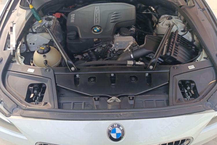 Used BMW 5 Series 2014 528Li Leading Model Engine Bay