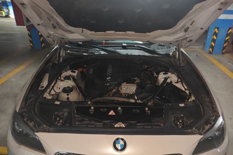 Used BMW 5 Series 2014 520Li Elegant Model Engine Bay