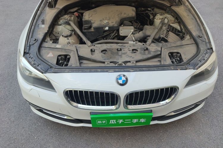 Used BMW 5 Series 2014 525Li Luxury Design Package Engine Bay