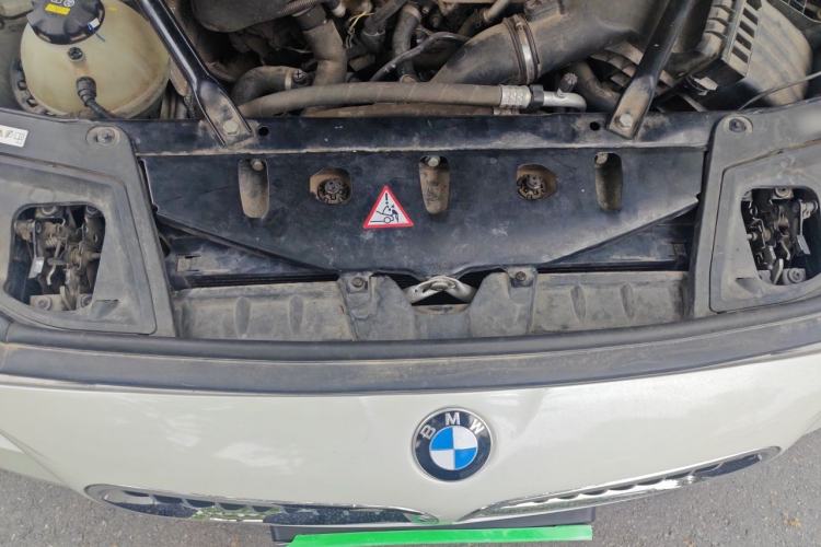 Used BMW 5 Series 2014 525Li Luxury Design Package Engine Bay