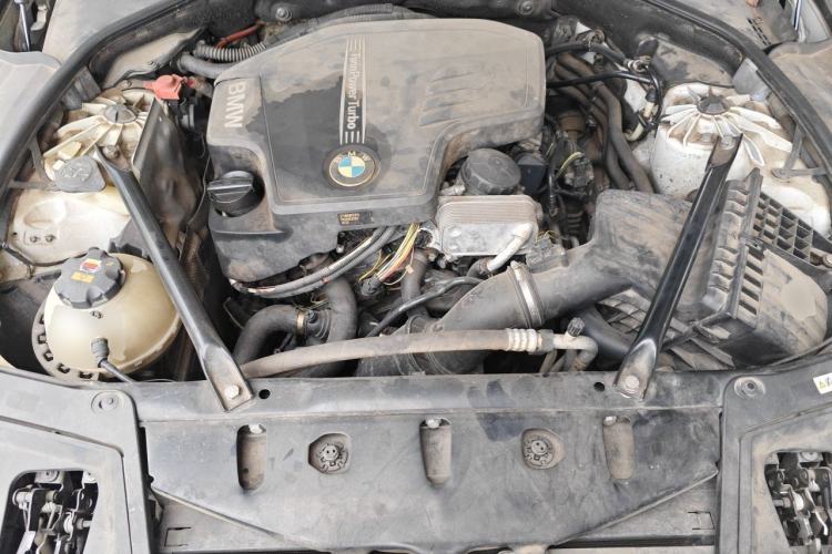 Used BMW 5 Series 2014 520Li Elegant Model Engine Bay