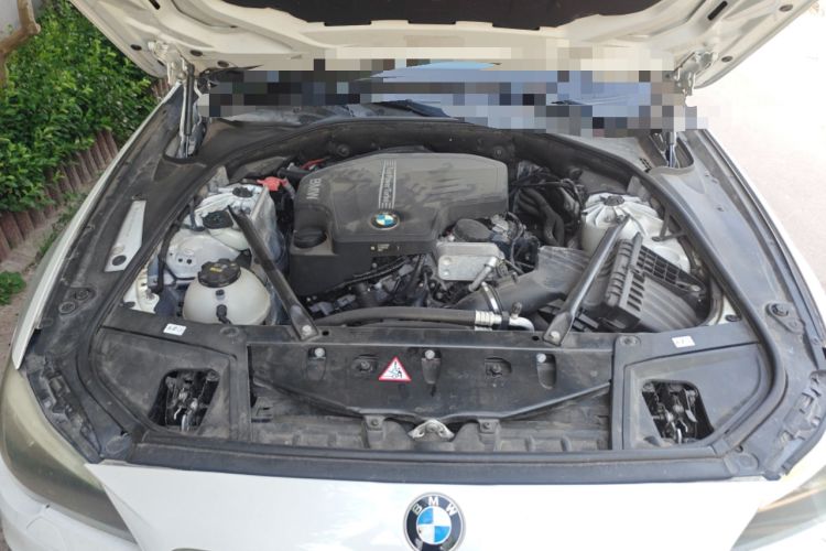 Used BMW 5 Series 2014 525Li Luxury Design Package Engine Bay