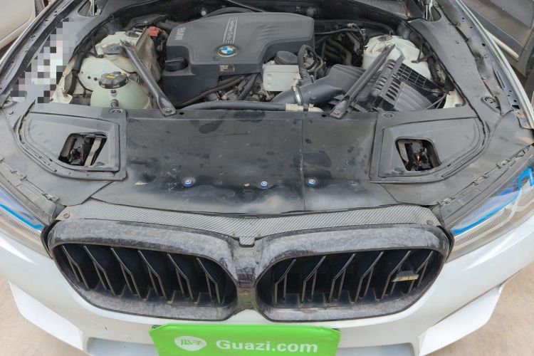 Used BMW 5 Series 2014 525Li Fashion Design Package Engine Bay