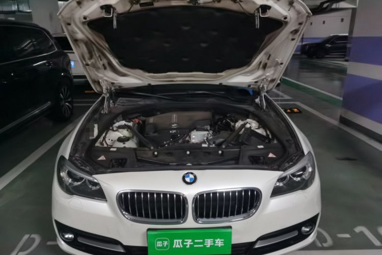 Used BMW 5 Series 2014 525Li Leading Model Engine Bay