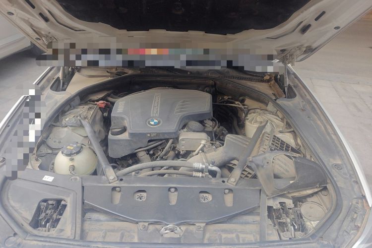 Used BMW 5 Series 2014 525Li Luxury Design Package Engine Bay