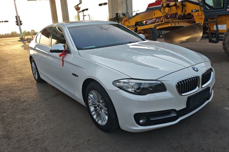 Used BMW 5 Series 2014 525Li Leading Model Exterior 1