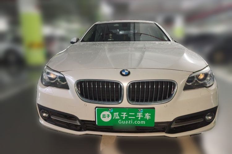 Used BMW 5 Series 2014 528Li Leading Model Exterior 1