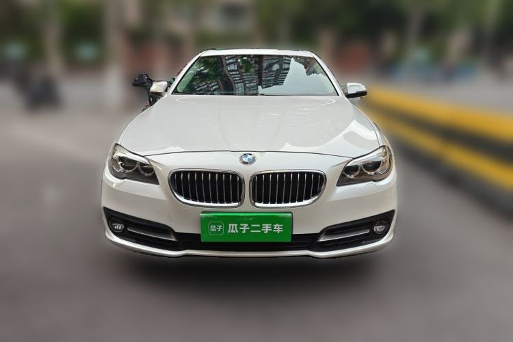 Used BMW 5 Series 2014 528Li Leading Model Exterior 1