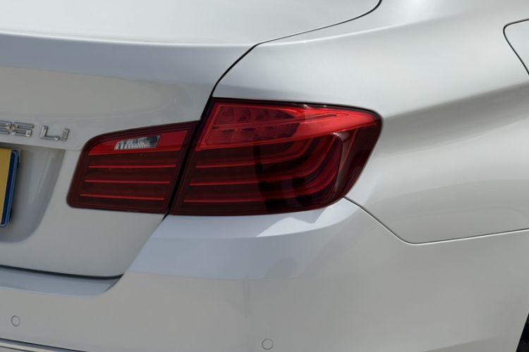 Used BMW 5 Series 2014 525Li Luxury Design Package Exterior 10