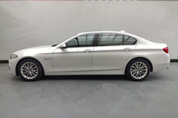 Used BMW 5 Series 2014 525Li Luxury Design Package Exterior 12