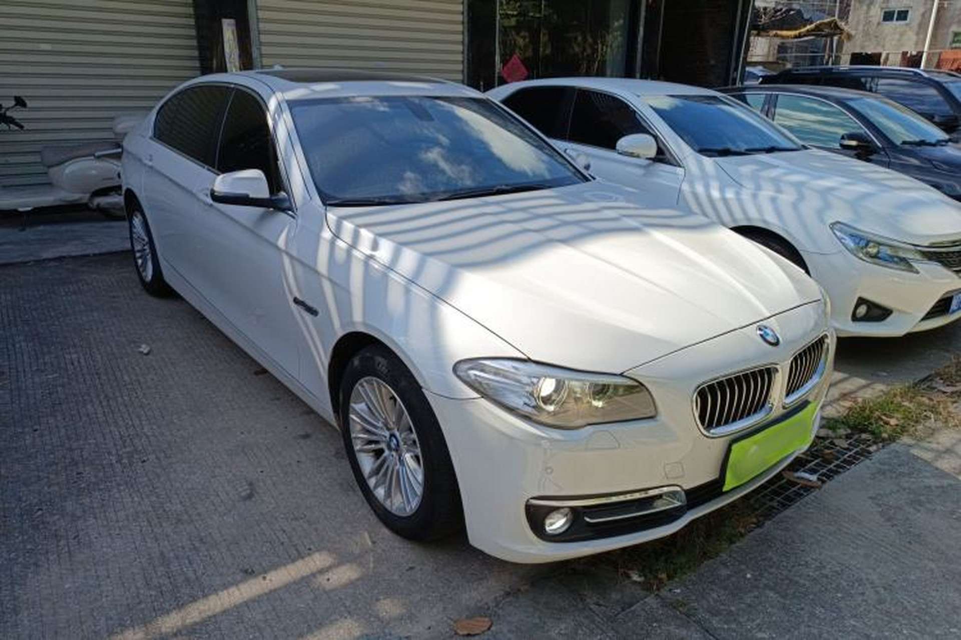 Used BMW 5 Series 2014 525Li Leading Model Exterior 2