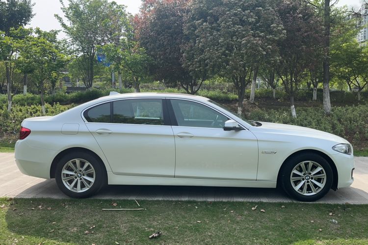 Used BMW 5 Series 2014 520Li Elegant Model Exterior 3