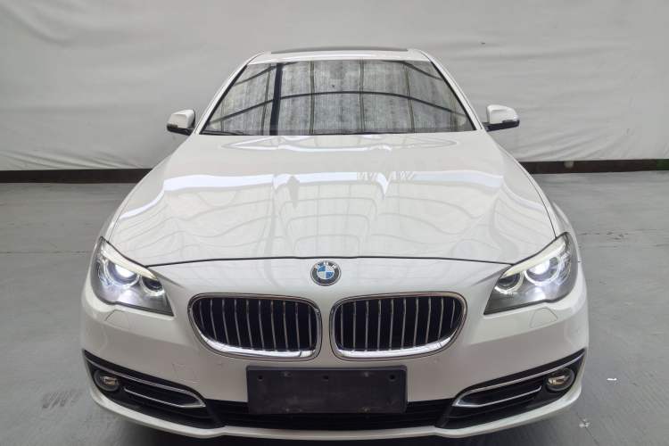 Used BMW 5 Series 2014 525Li Luxury Design Package Exterior 3
