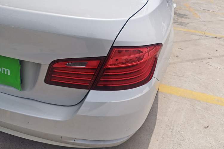 Used BMW 5 Series 2014 520i Elegant Edition Exterior 3