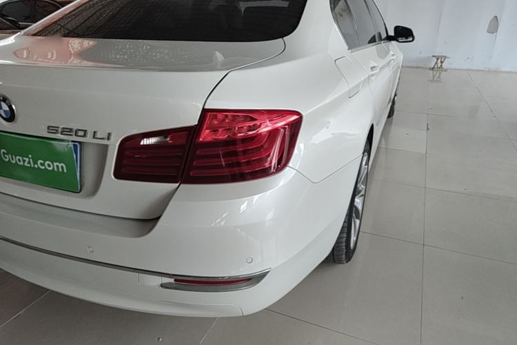 Used BMW 5 Series 2014 520Li Elegant Model Exterior 3