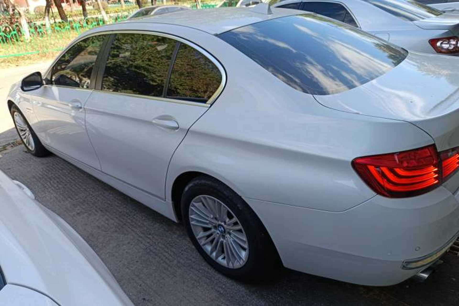 Used BMW 5 Series 2014 525Li Leading Model Exterior 3