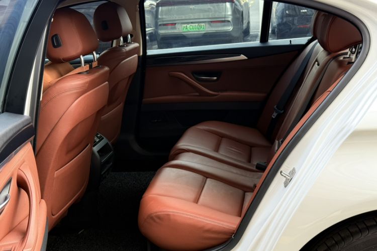 Used BMW 5 Series 2014 520Li Elegant Model Exterior 3