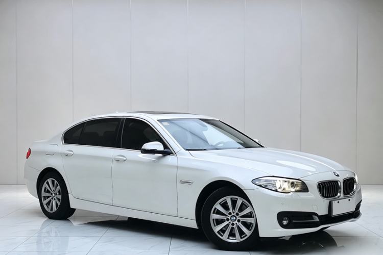 Used BMW 5 Series 2014 520Li Elegant Model Exterior 3