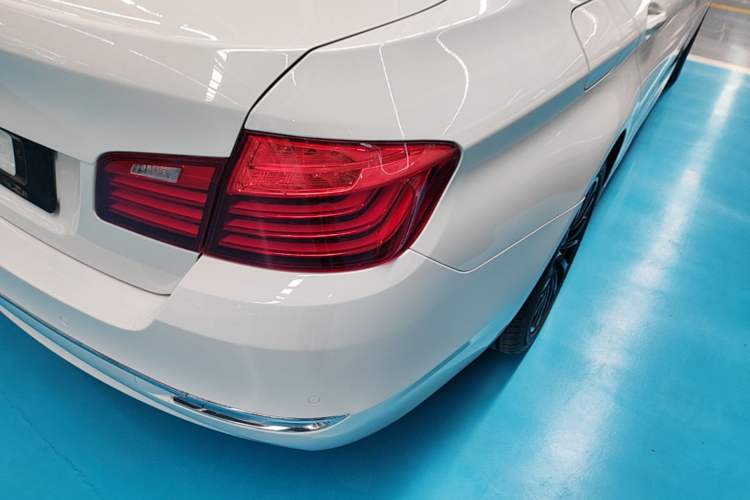 Used BMW 5 Series 2014 525Li Luxury Design Package Exterior 3