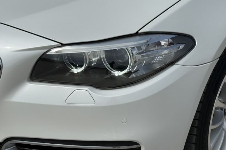 Used BMW 5 Series 2014 525Li Luxury Design Package Exterior 3