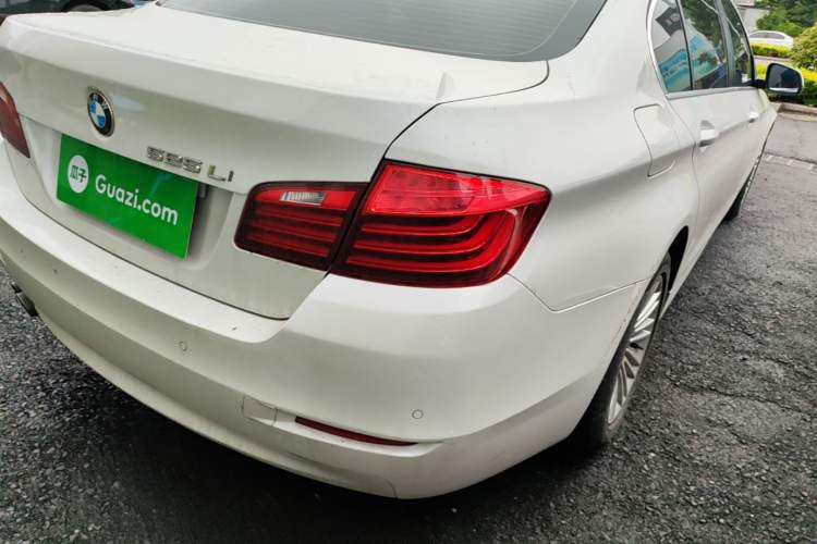 Used BMW 5 Series 2014 525Li Leading Model Exterior 3