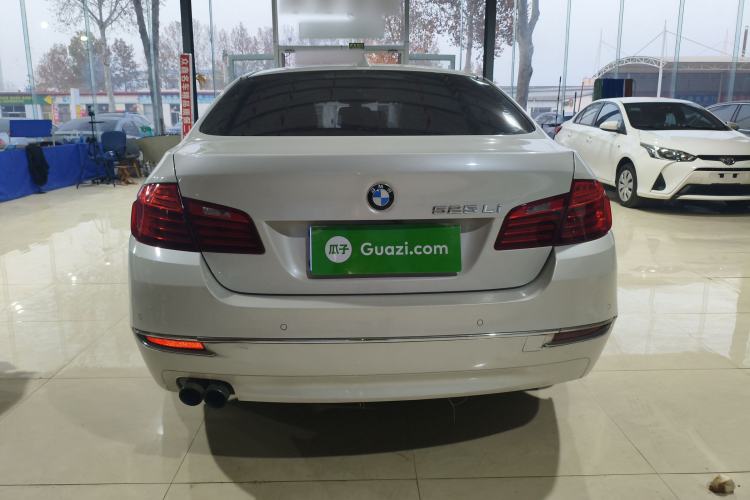 Used BMW 5 Series 2014 525Li Luxury Design Package Exterior 4