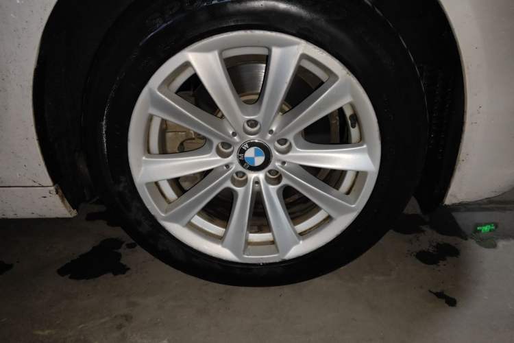 Used BMW 5 Series 2014 520Li Elegant Model Exterior 4