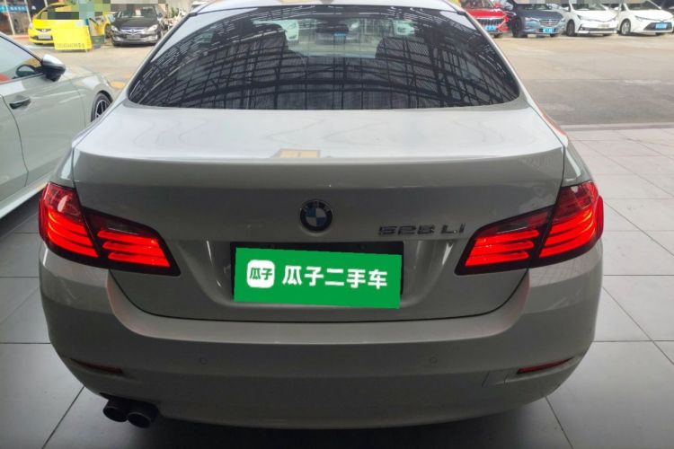 Used BMW 5 Series 2014 528Li Leading Model Exterior 4