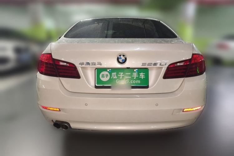 Used BMW 5 Series 2014 528Li Leading Model Exterior 4