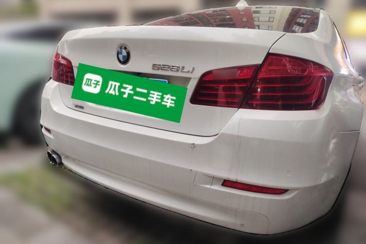 Used BMW 5 Series 2014 528Li xDrive Premium Edition Exterior 4