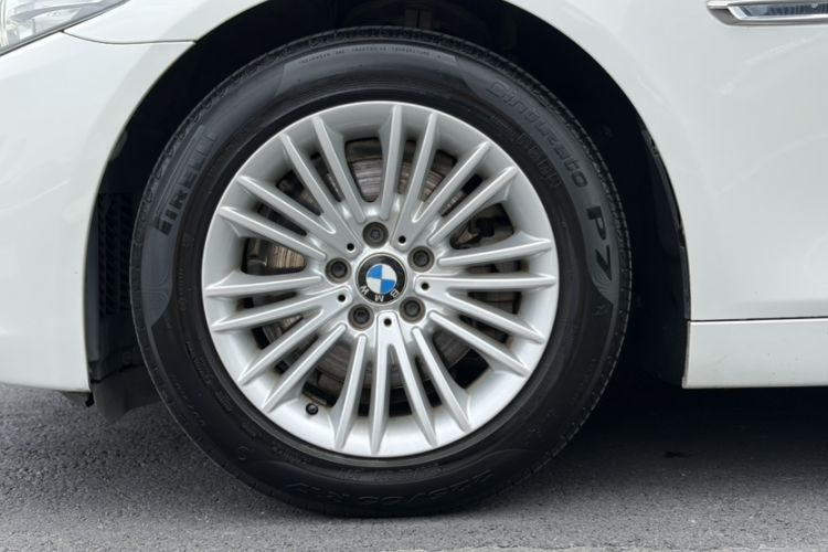 Used BMW 5 Series 2014 525Li Leading Model Exterior 4