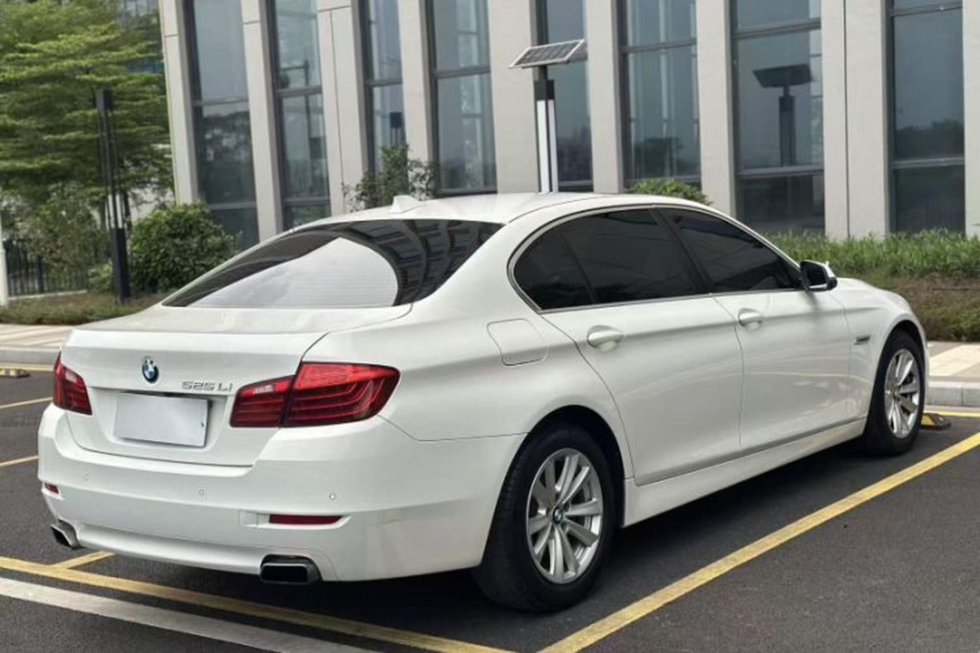 Used BMW 5 Series 2014 520Li Elegant Model Exterior 4