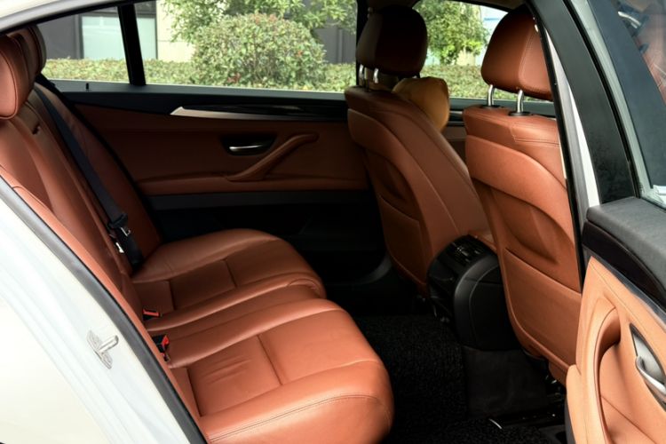 Used BMW 5 Series 2014 520Li Elegant Model Exterior 4