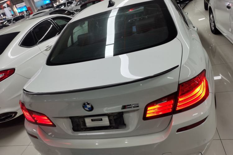 Used BMW 5 Series 2014 525Li Luxury Design Package Exterior 4