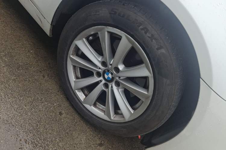 Used BMW 5 Series 2014 520Li Elegant Model Exterior 4
