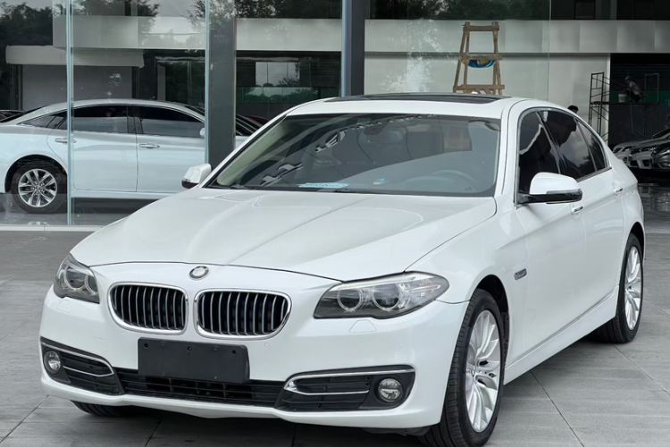 Used BMW 5 Series 2014 525Li Luxury Design Package Exterior 4