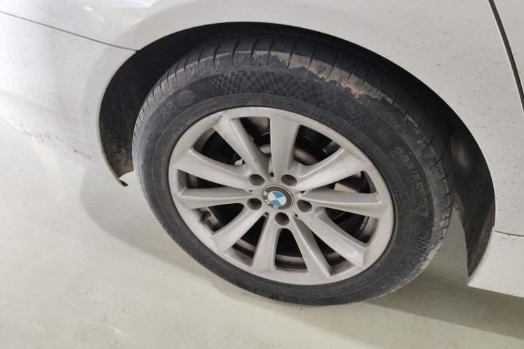 Used BMW 5 Series 2014 520i Elegant Edition Exterior 5