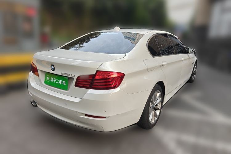 Used BMW 5 Series 2014 528Li Leading Model Exterior 5