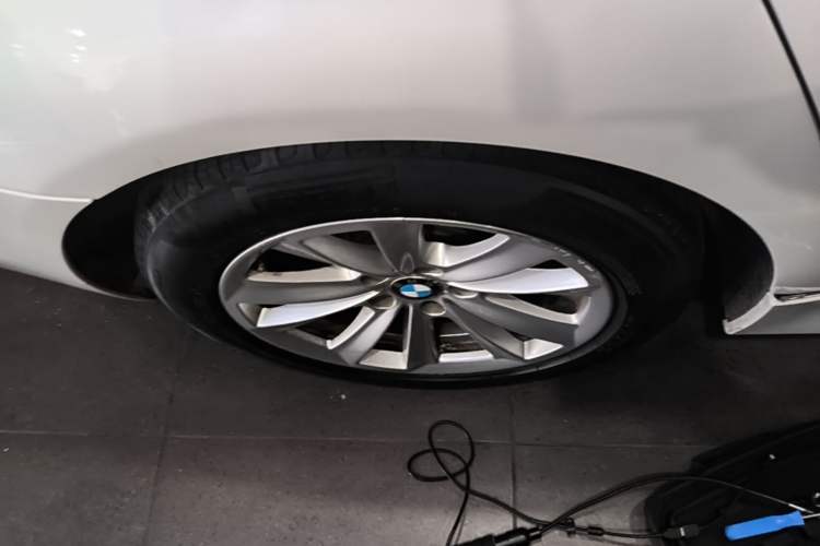 Used BMW 5 Series 2014 520Li Elegant Model Exterior 5