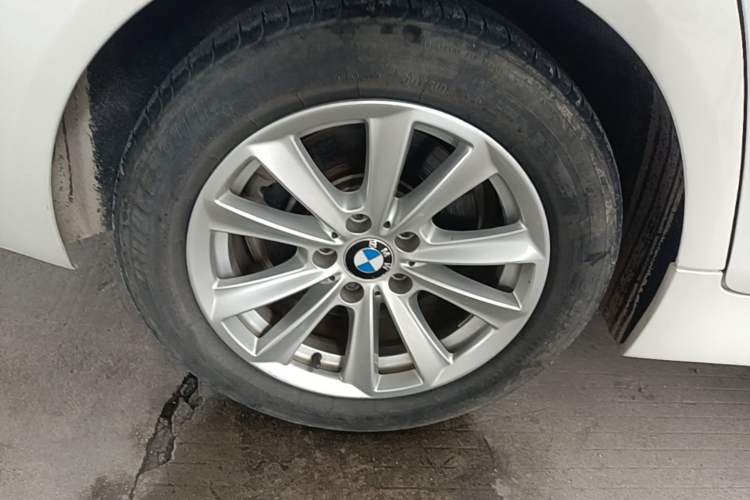 Used BMW 5 Series 2014 520Li Elegant Model Exterior 5