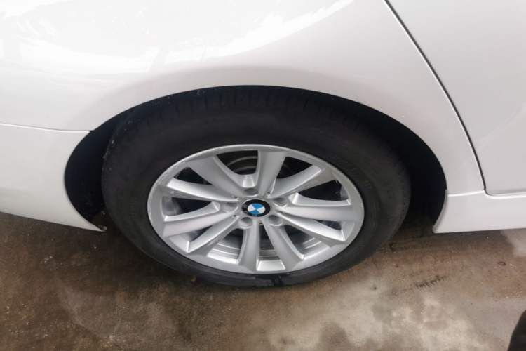 Used BMW 5 Series 2014 520Li Elegant Model Exterior 5