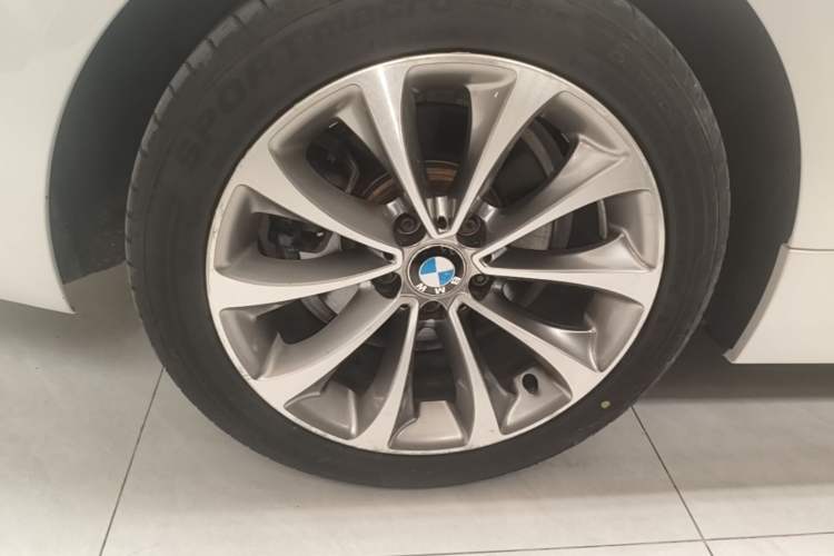 Used BMW 5 Series 2014 525Li Fashion Design Package Exterior 5