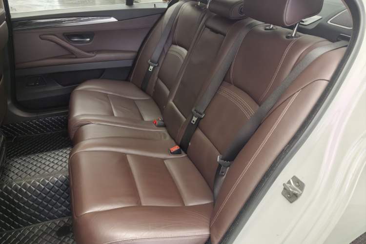 Used BMW 5 Series 2014 525Li Luxury Design Package Exterior 6