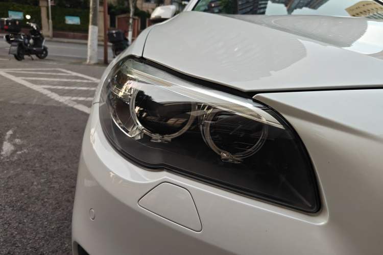 Used BMW 5 Series 2014 528Li Leading Model Exterior 6