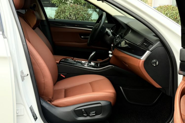 Used BMW 5 Series 2014 520Li Elegant Model Exterior 6