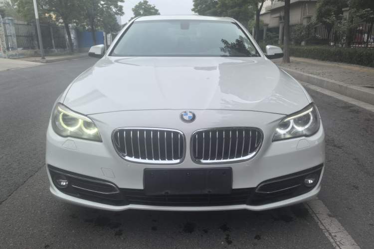 Used BMW 5 Series 2014 525Li Luxury Design Package Exterior 6