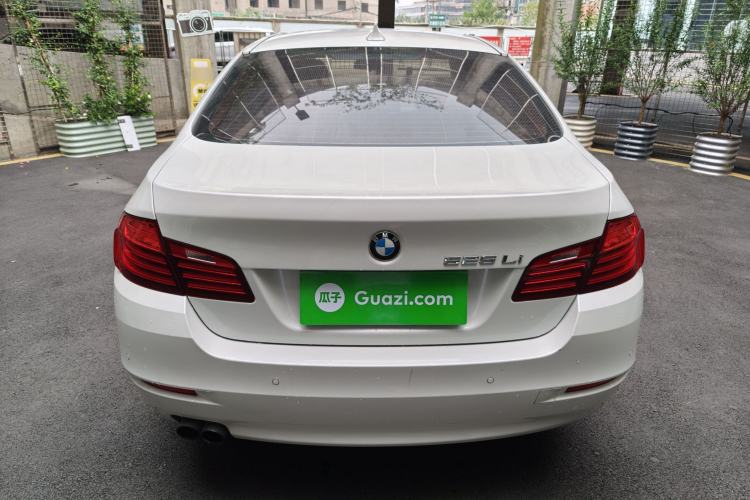 Used BMW 5 Series 2014 525Li Leading Model Exterior 7