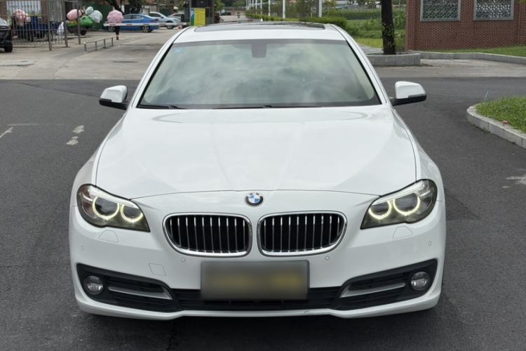 Used BMW 5 Series 2014 525Li Leading Model Exterior 7